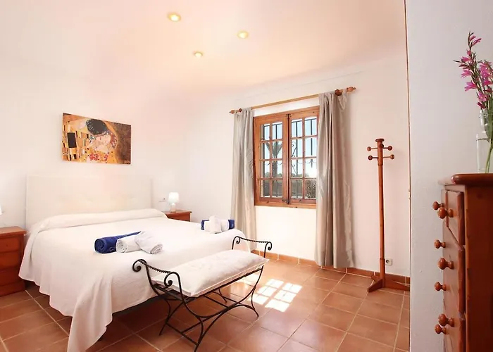 Beautiful In Port By Renthousing Pollença